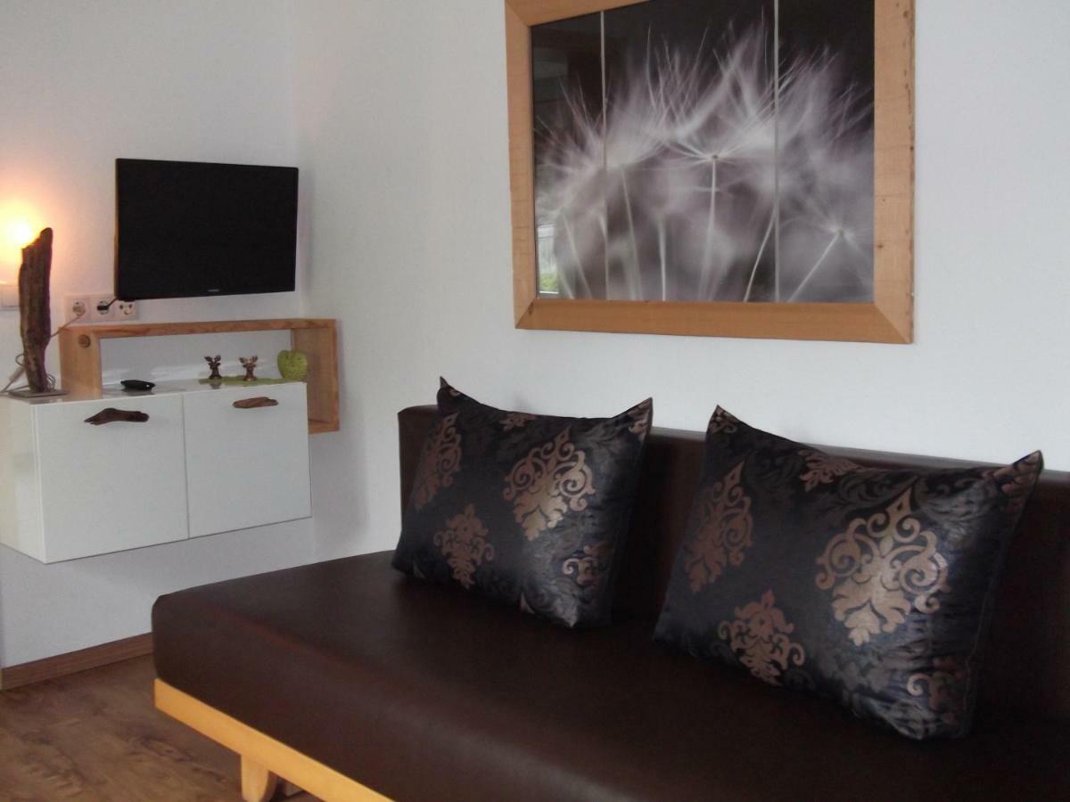 Haus Idili Apartment ซังคท์กัลเลนเคียร์ช ภายนอก รูปภาพ